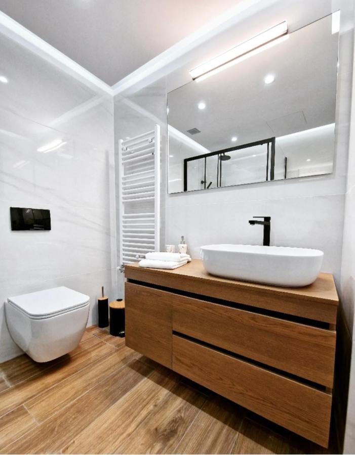 Modern Garden View Apt In Voula, Athens - Luxe المظهر الخارجي الصورة