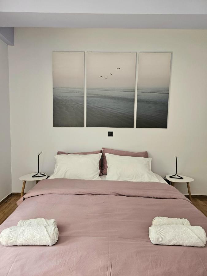 Modern Garden View Apt In Voula, Athens - Luxe المظهر الخارجي الصورة