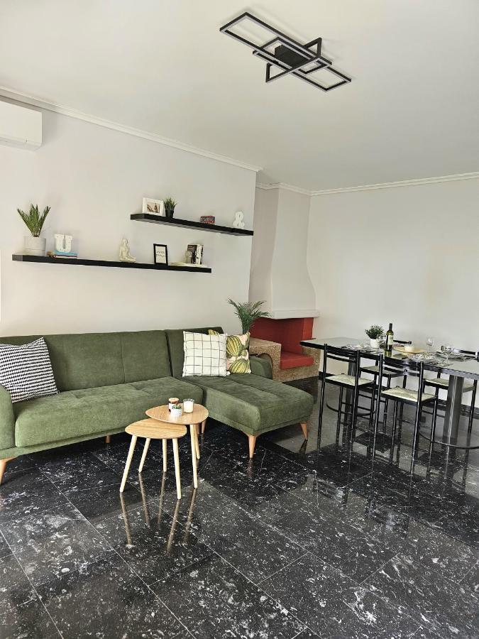 Modern Garden View Apt In Voula, Athens - Luxe المظهر الخارجي الصورة